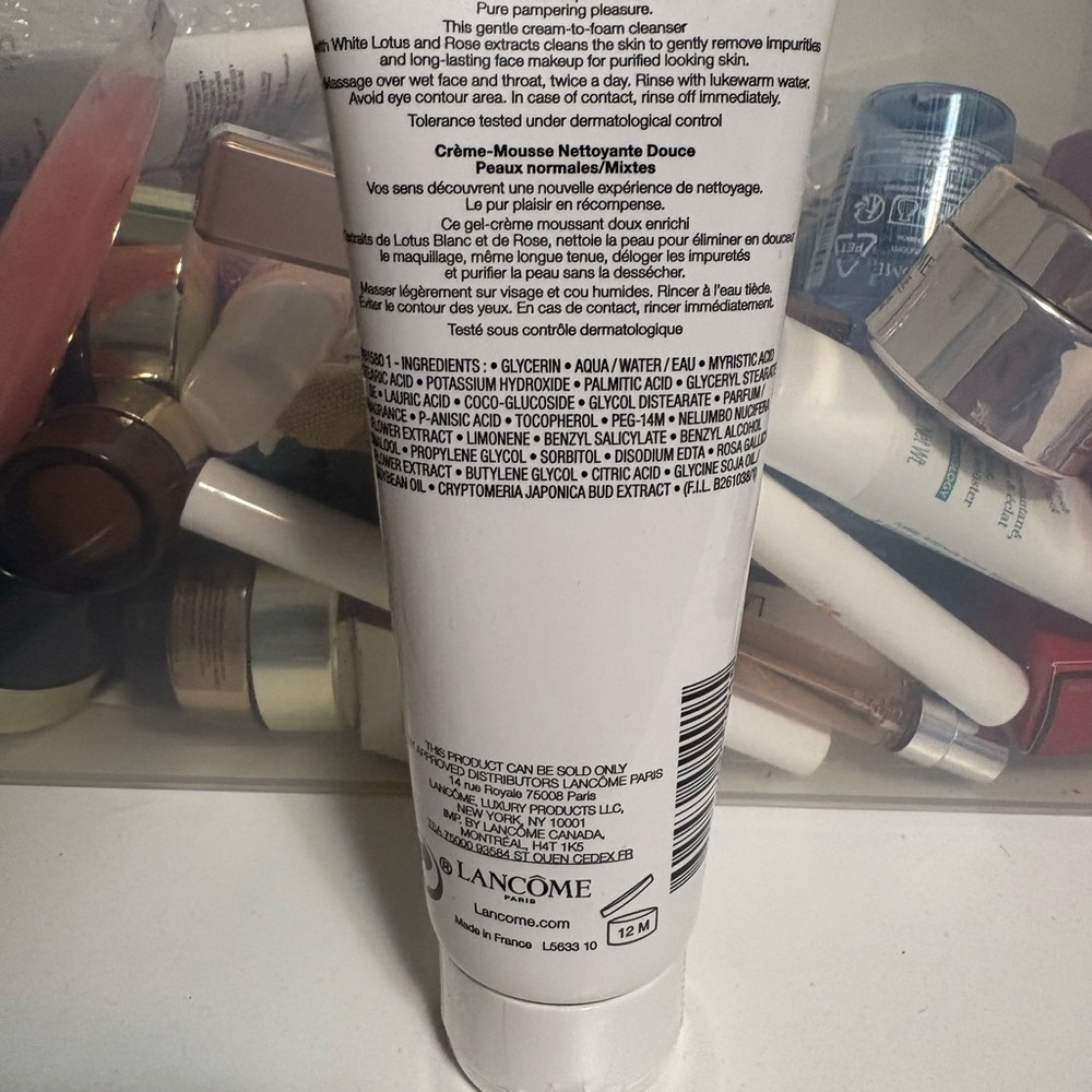 Lancôme Crème Radiance Cleanser - Picture 2 of 2